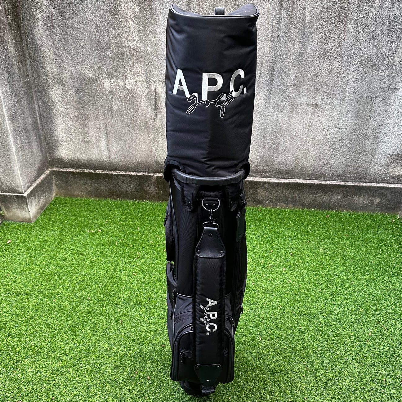 A.P.C. ゴルフバッグ 黒　APC A.P.C. GOLF】A.P.C. GOLF X BRIEFING GOLFカプセルコレクション