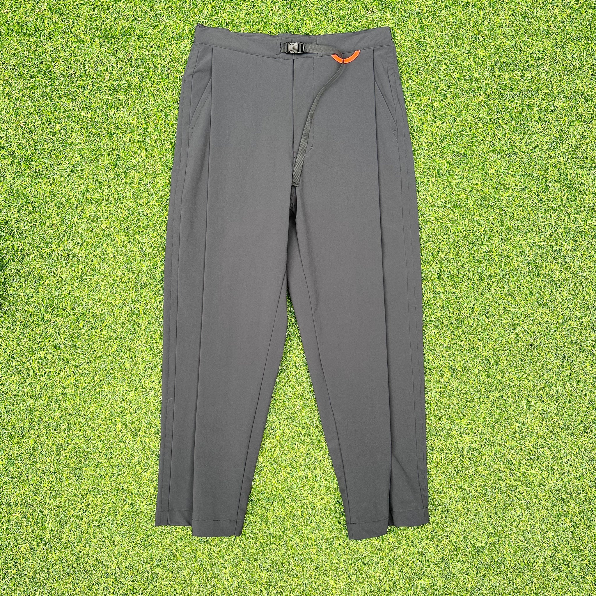 NO GOLF™ ブラックパンツ 接触冷感 ショートパンツ (MENS) | new balance golf